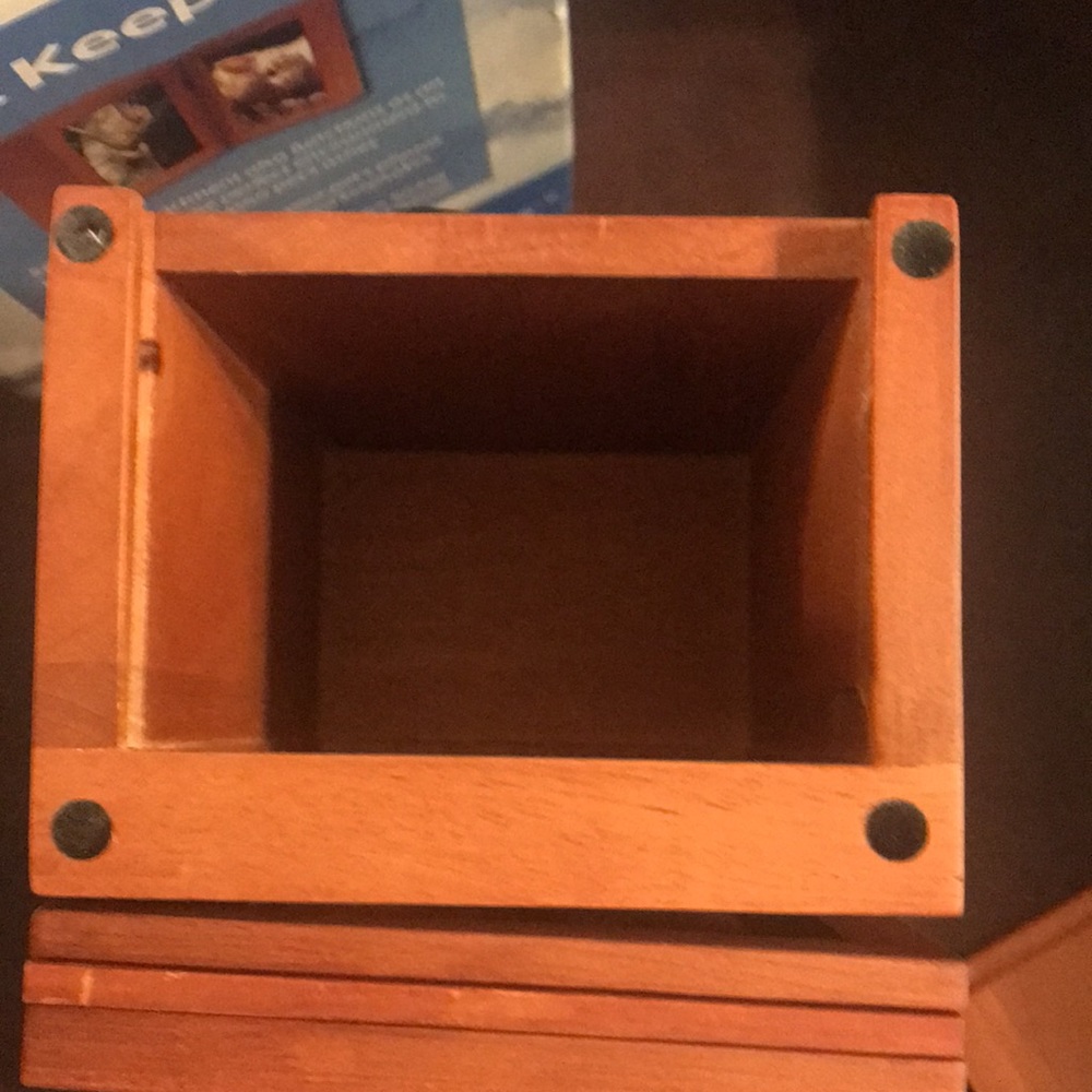 Pet Keepsake Frame/Box - Picture 6 of 11
